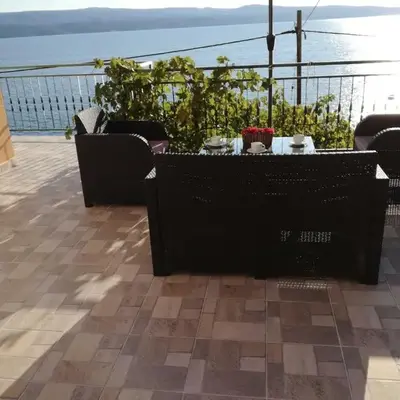 Apartment with balcony and sea view