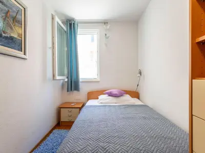 Krevet ili kreveti u jedinici u objektu Apartment Zara - Two Bedroom Apartment with Balcony - ST