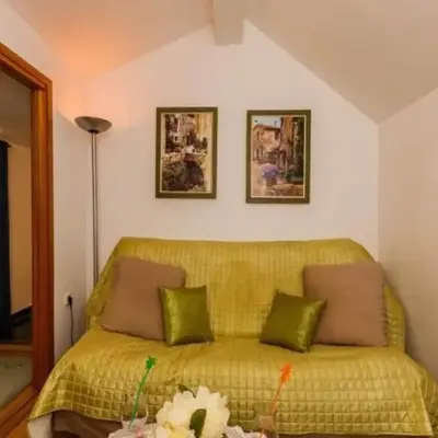 Apartments Roda - One Bedroom Apartment with Terrace Mira - ST