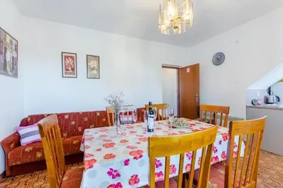 Kuhinja ili čajna kuhinja u objektu Apartment Mia-Three Bedroom Apartment with Sea View Terrace