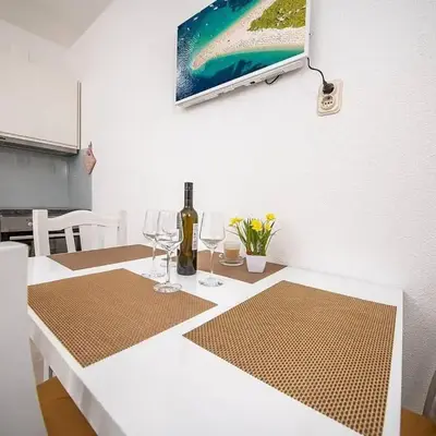 Apartments Magdalena - Standard Apartment with Terrace and Sea View A2