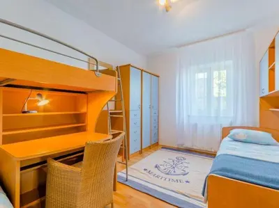 Krevet ili kreveti u jedinici u objektu Apartment Blue Oasis - Three Bedroom Apartment ST