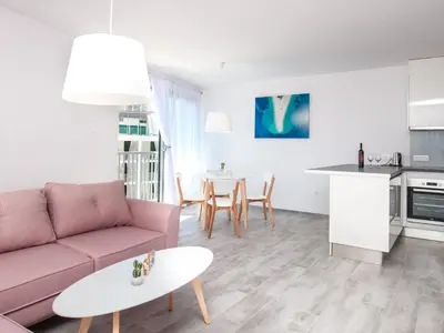 Kuhinja ili čajna kuhinja u objektu Apartments Dva Galeba - Comfort One Bedroom Apartment with Sea View 205