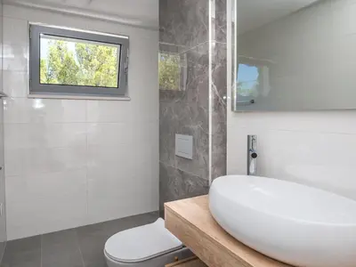 Kupaonica u objektu Apartments Dva Galeba - Comfort One Bedroom Apartment with Sea View 205