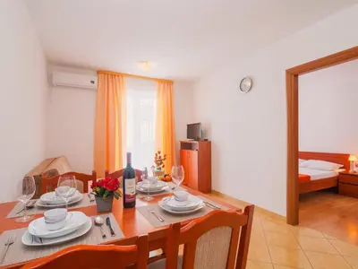 Krevet ili kreveti u jedinici u objektu Apartments Island Beat - One Bedroom Apartment with Balcony and Sea View A7 ST