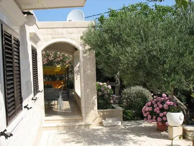 Vrt u objektu Holiday home Villa Spilla - Three Bedroom Home with Terrace