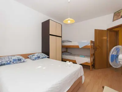 Krevet ili kreveti u jedinici u objektu Apartment Brajki-Three Bedroom Apartment with Balcony and Sea View