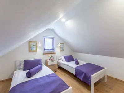 Krevet ili kreveti u jedinici u objektu Villa Blue Sky - Three Bedroom Villa with Pool