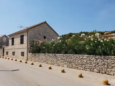 Zgrada u kojoj se nalazi apartman