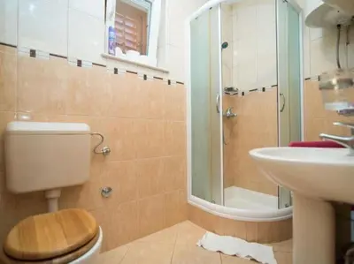 Kupaonica u objektu Apartments Longo - Standard One Bedroom Apartment with Terrace, A3 - ST