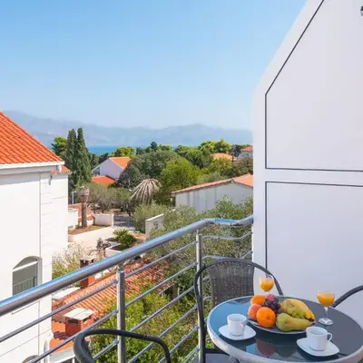 Apartments Island Beat - Two Bedroom Apartment with Balcony and Sea View A2 ST