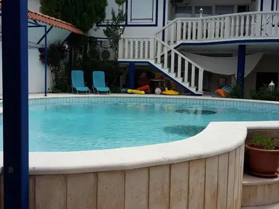 Bazen u objektu Villa Elit-Two Bedroom Apartment with Sea View Terrace A1 ili u blizini