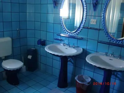 Kupaonica u objektu Villa Elit-Two Bedroom Apartment with Sea View Terrace A1