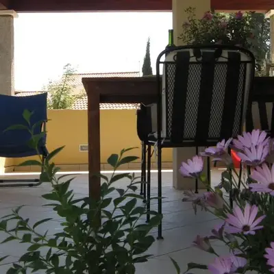 2 bedroom apartment with terrace