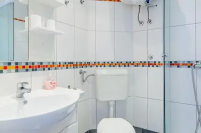 Kupaonica u objektu Villa Stella - Two Bedroom Apartment with Balcony and Sea View Carla