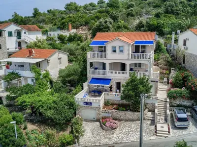 Zgrada u kojoj se nalazi apartman
