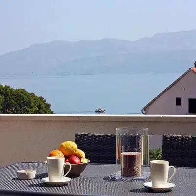 Apartments Tomy - One Bedroom Apartment with Balcony and Sea view Apartment 1