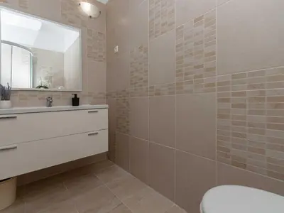 Kupaonica u objektu Villa Green Castle - Five bedroom villa with swimming pool