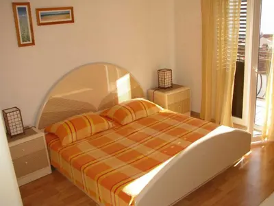 Krevet ili kreveti u jedinici u objektu Apartment in Bol with balcony