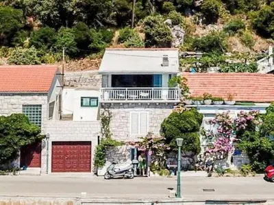 Zgrada u kojoj se nalazi apartman