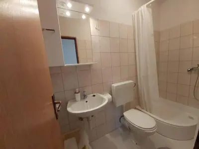 Kupaonica u objektu Apartments Villa Pelegrin - Studio Apartment with Sea View Apartment
