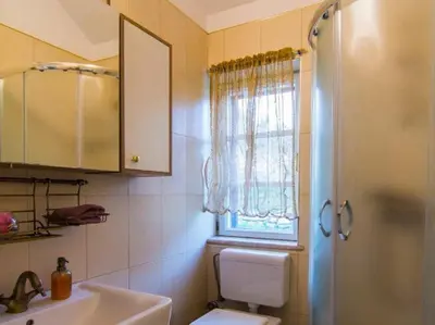 Kupaonica u objektu Villa Roza - One Bedroom with Swimming Pool