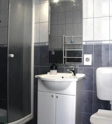 Kupaonica u objektu Vidoni - apartmani Roza