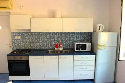 Kuhinja ili čajna kuhinja u objektu Vidoni - apartmani Roza