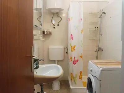 Kupaonica u objektu Apartments Sweet Life - One-Bedroom Apartment with Terrace Nina ST
