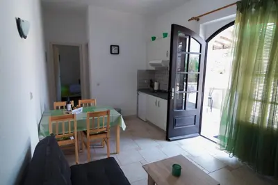 Kuhinja ili čajna kuhinja u objektu Apartments Ivana