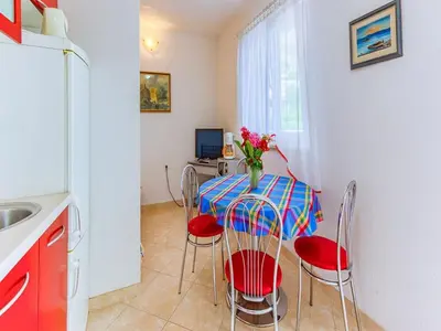Kuhinja ili čajna kuhinja u objektu Apartments Ivo - Comfort One bedroom apartment with terrace and sea view A3