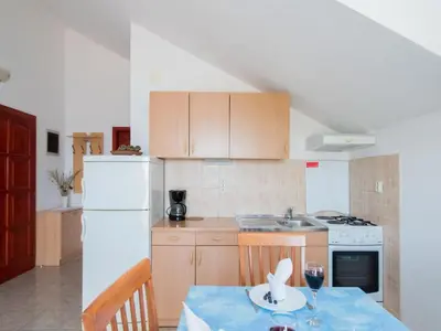 Kuhinja ili čajna kuhinja u objektu Apartments Ana & Bogdan - One Bedroom Apartment with Terrace and Sea View A1 ST