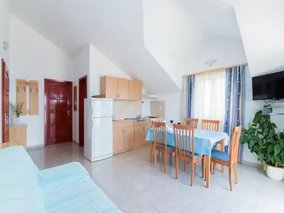 Kuhinja ili čajna kuhinja u objektu Apartments Ana & Bogdan - One Bedroom Apartment with Terrace and Sea View A1 ST