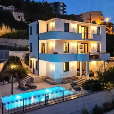 Luxury Apartment With Breathtaking View & Private Pool