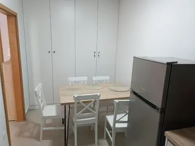 Kuhinja ili čajna kuhinja u objektu Apartmani Brela 6