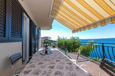 Balkon ili terasa u objektu Apartmani Brela 6