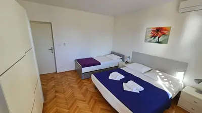 Krevet ili kreveti u jedinici u objektu Apartmani Brela 5