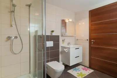 Kupaonica u objektu Dinoti Villas