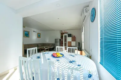 Tlocrt objekta Apartmani Brela 4