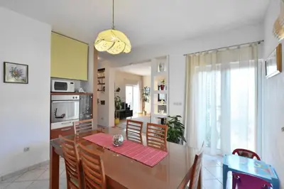 Kuhinja ili čajna kuhinja u objektu Apartment Lejo