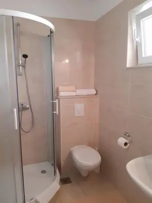 Kupaonica u objektu Apartmani Brela 9