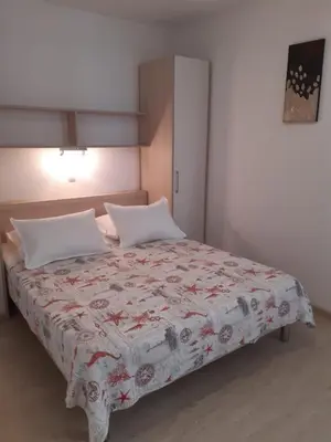 Krevet ili kreveti u jedinici u objektu Apartmani Brela 9