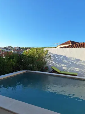 Bazen u objektu Villa Moro House ili u blizini