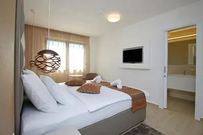 Krevet ili kreveti u jedinici u objektu Luxury Villa Offering Calm Atmosphere