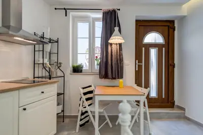 Kuhinja ili čajna kuhinja u objektu House Riva