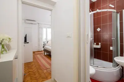 Kupaonica u objektu Anamarie Beachfront Apartments