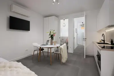 Kuhinja ili čajna kuhinja u objektu Luxury villa Manera Bol with heated pool near Zlatni Rat