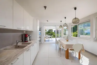 Kuhinja ili čajna kuhinja u objektu Villa Oceanus