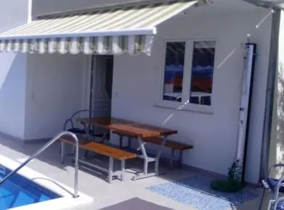 Bazen u objektu Apartments Cihorich ili u blizini