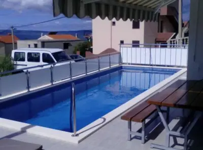 Bazen u objektu Apartments Cihorich ili u blizini